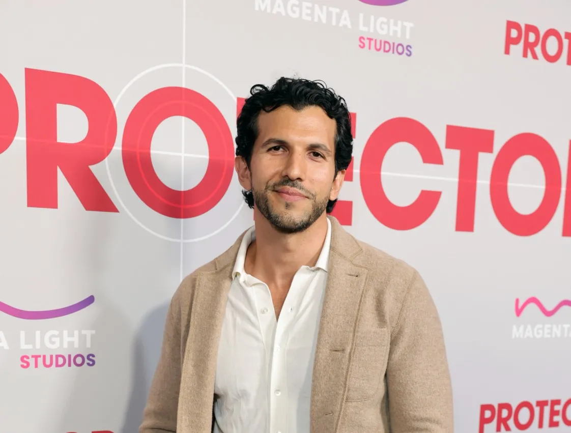 Gabriel Sloyer brilla como villano en “Protector”: “Es una montaña rusa de emoción, intriga y suspenso”