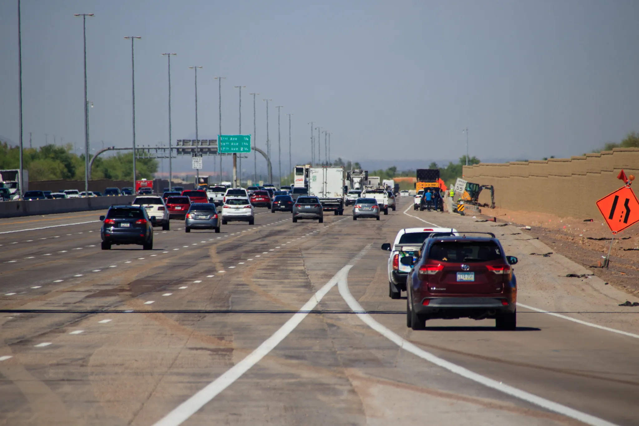 Se abren algunos tramos de los nuevos carriles en el Loop 101 (Agua Fría Freeway) a medida que avanza el proyecto de ampliación