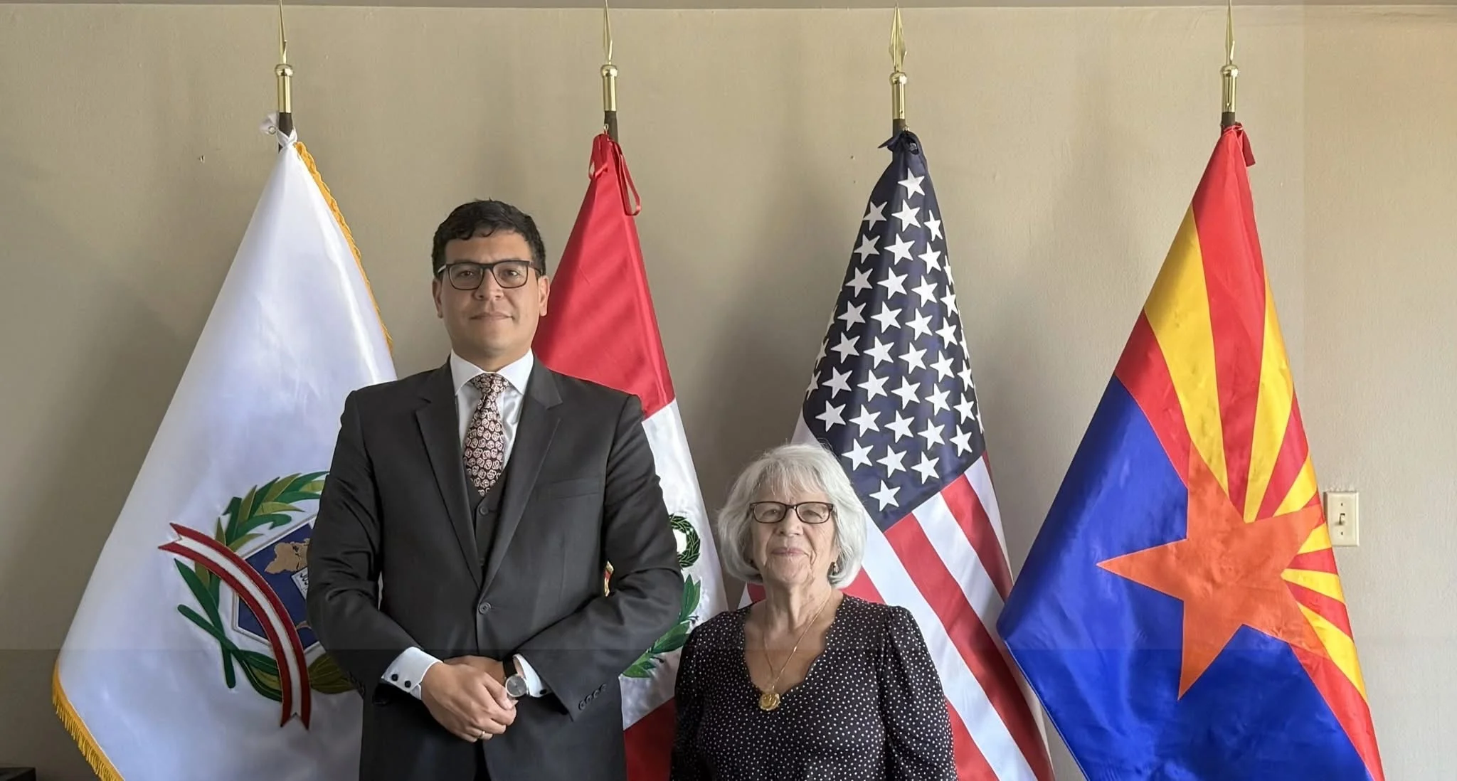 Luz Marina Barrientos Ubillus Vda. De Marrs.